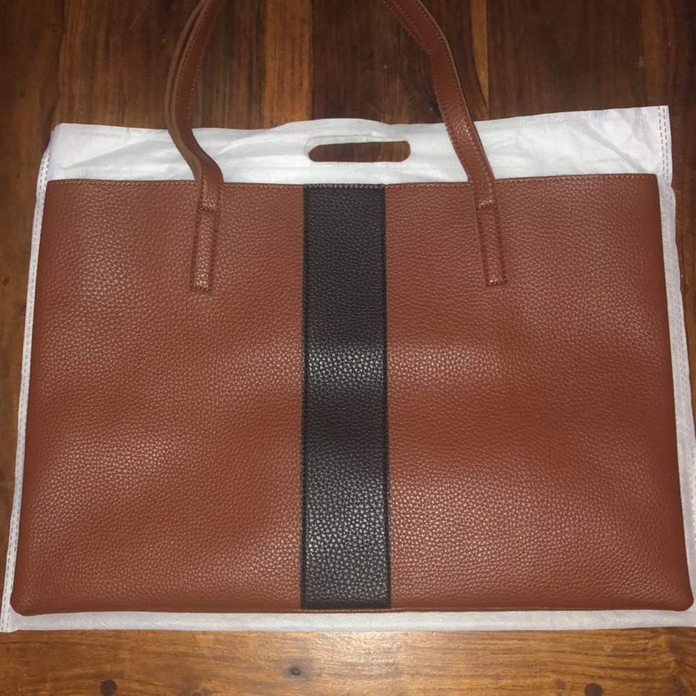 ❌SOLD❌ Vince Camuto handbag